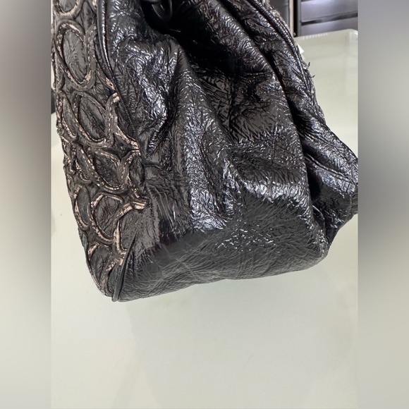 CHANEL black patent leather bag - Picture 10 of 12